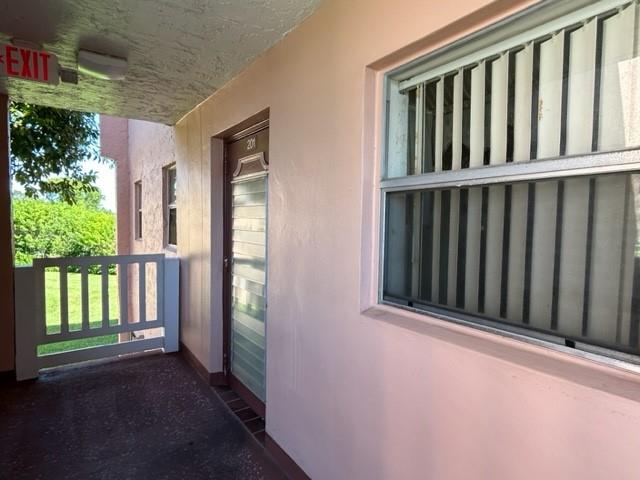 Image 5 of 20 For 9641 Sunrise Lakes Blvd  201