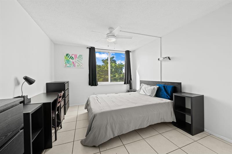Image 14 of 25 For 9440 Tangerine Pl  301