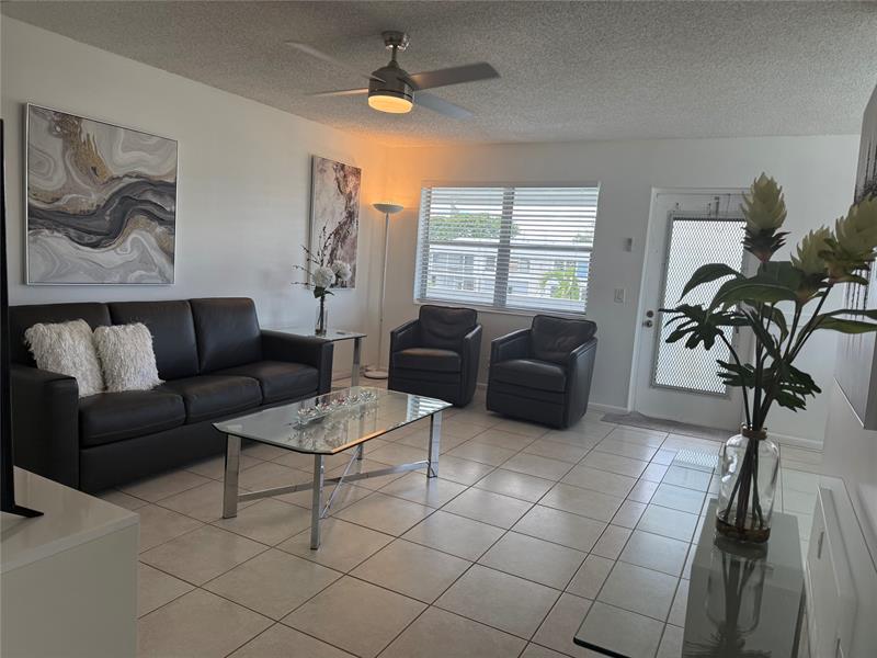 Image 11 of 36 For 144 Farnham F