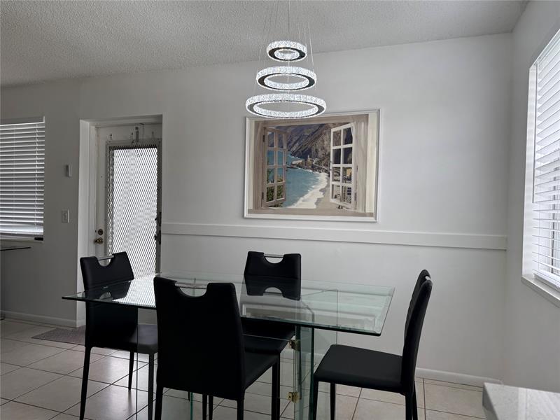 Image 21 of 36 For 144 Farnham F