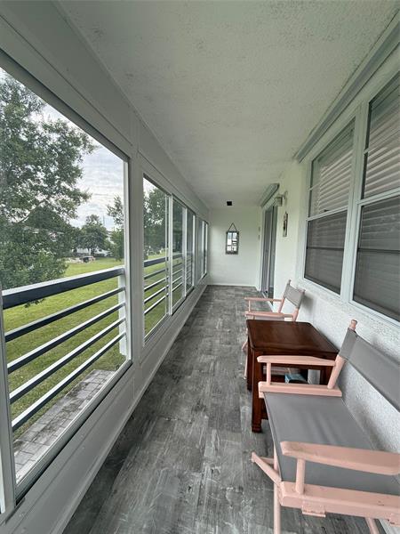 Image 33 of 36 For 144 Farnham F