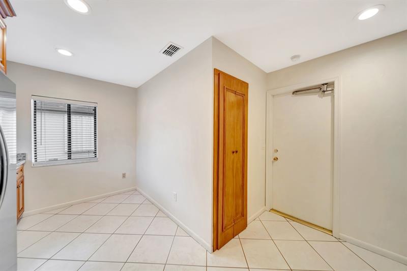 Image 14 of 63 For 22699 53rd Ave