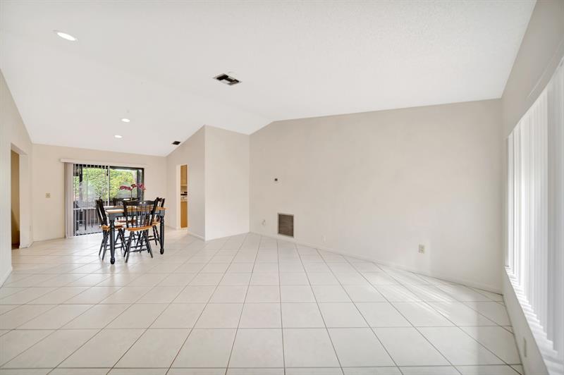 Image 15 of 63 For 22699 53rd Ave