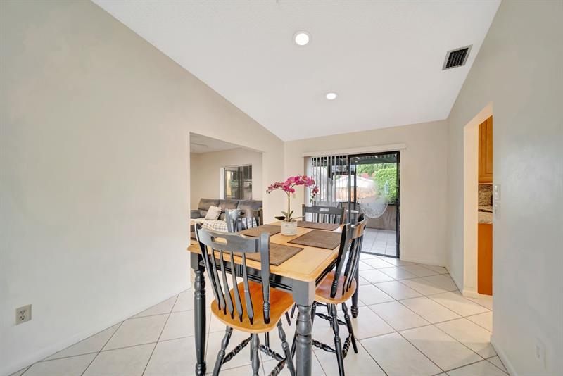 Image 18 of 63 For 22699 53rd Ave