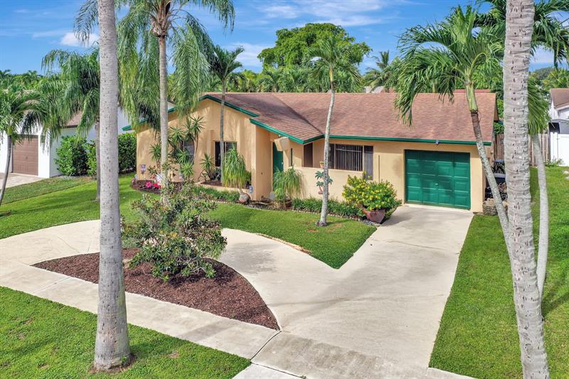 Image 54 of 63 For 22699 53rd Ave
