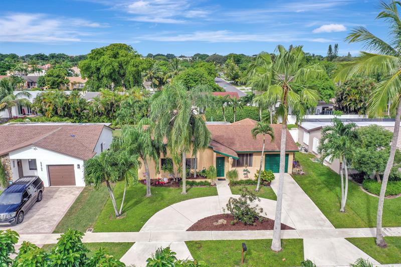 Image 56 of 63 For 22699 53rd Ave