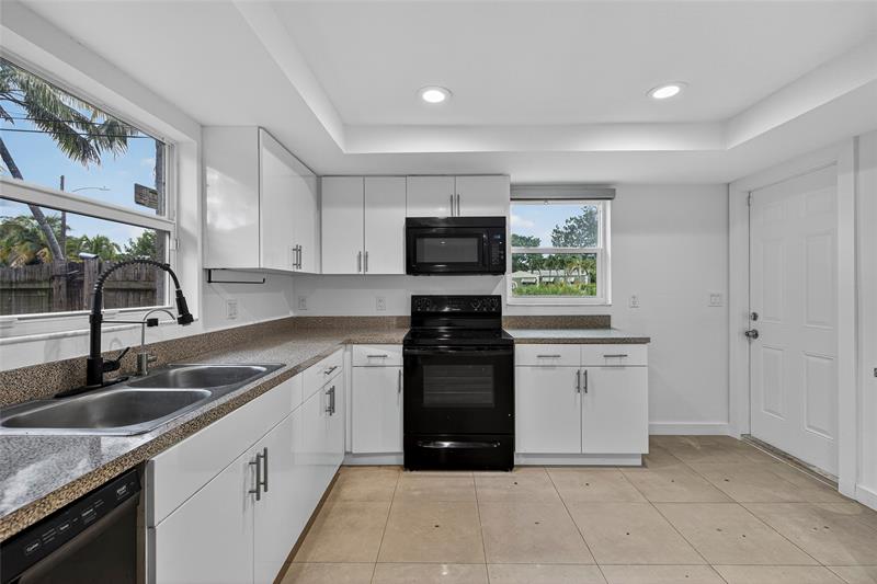 Image 9 of 42 For 206 5th Avenue