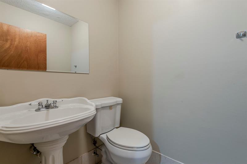 Image 13 of 37 For 8471 198th St