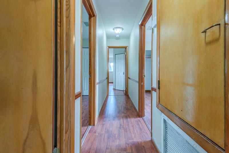 Image 27 of 37 For 8471 198th St