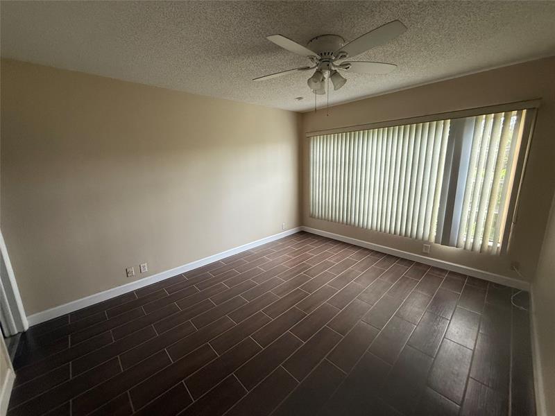 Image 10 of 13 For 1101 Crystal Lake Dr  103