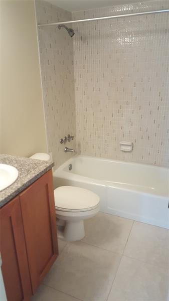 Image 7 of 13 For 1101 Crystal Lake Dr  103