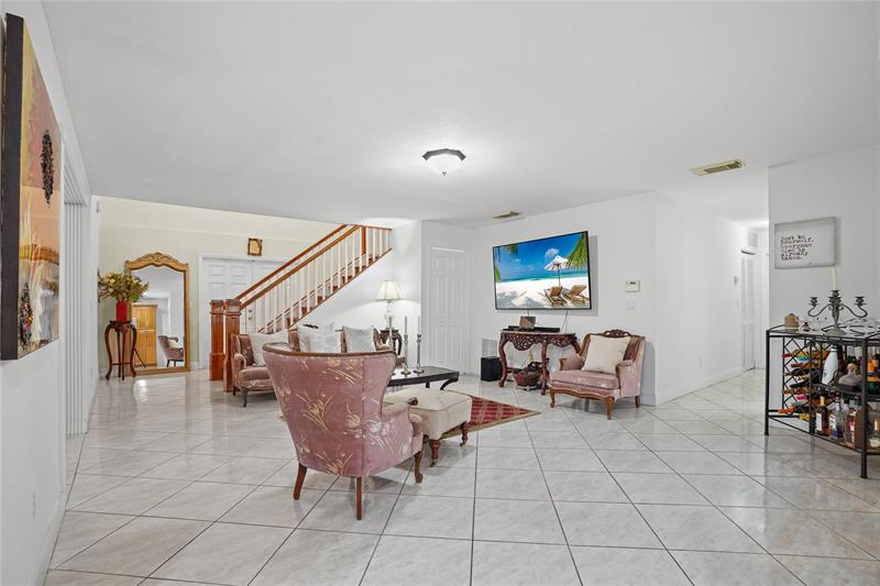 Image 16 of 41 For 5901 Wolverine Rd