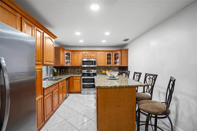 Image 23 of 41 For 5901 Wolverine Rd