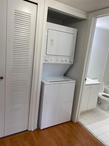 Image 18 of 30 For 22901 88th Pl  201