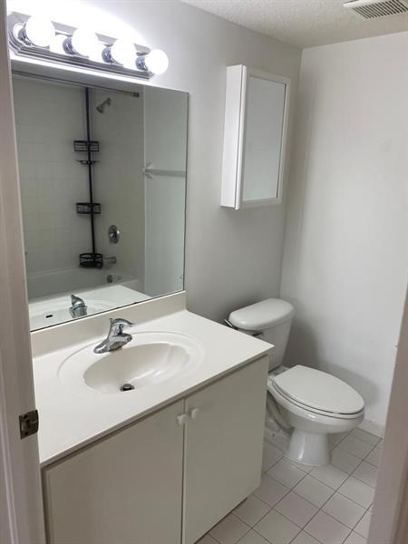 Image 20 of 30 For 22901 88th Pl  201
