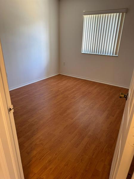 Image 26 of 30 For 22901 88th Pl  201