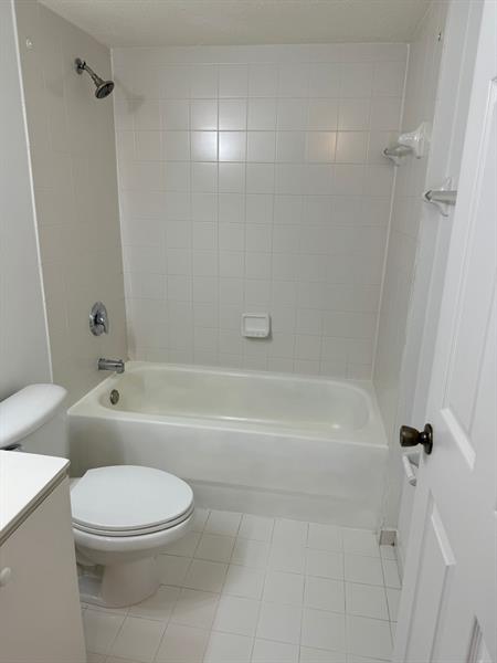 Image 30 of 30 For 22901 88th Pl  201