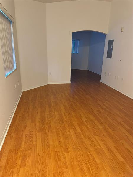 Image 8 of 30 For 22901 88th Pl  201