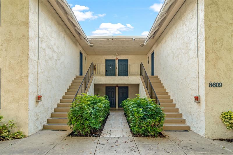 Image 5 of 22 For 8609 68th Ct  3