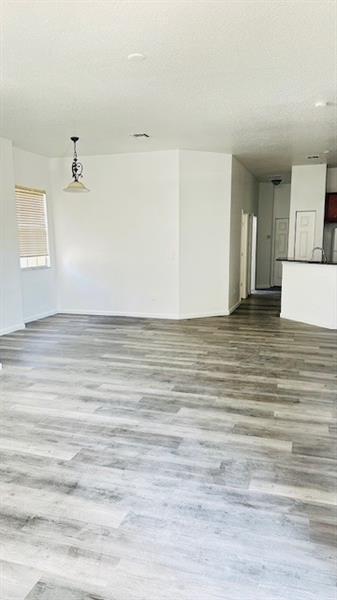 Image 3 of 17 For 5754 Hampton Hills Blvd  5754