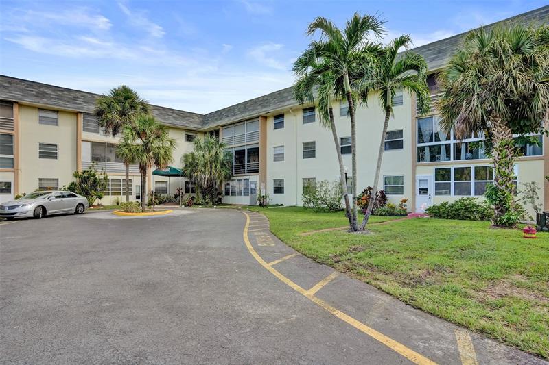 Details for 4980 Sabal Palm Boulevard  124, Tamarac, FL 33319