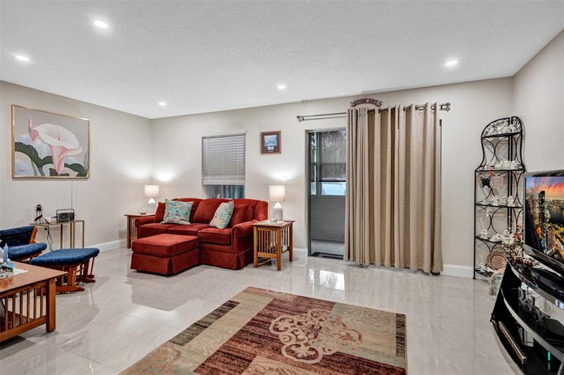 Image 12 of 54 For 4980 Sabal Palm Boulevard  124