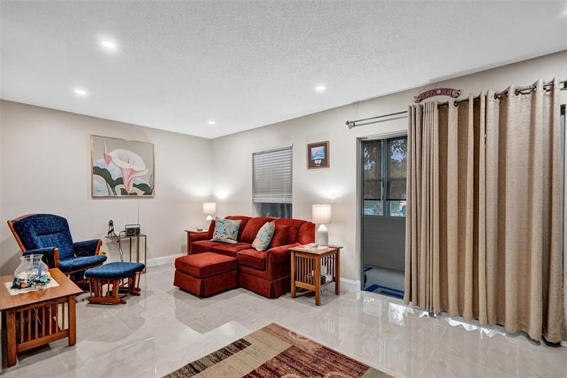 Image 13 of 54 For 4980 Sabal Palm Boulevard  124