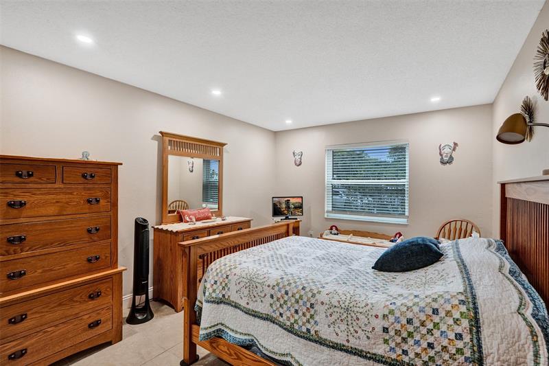 Image 25 of 54 For 4980 Sabal Palm Boulevard  124