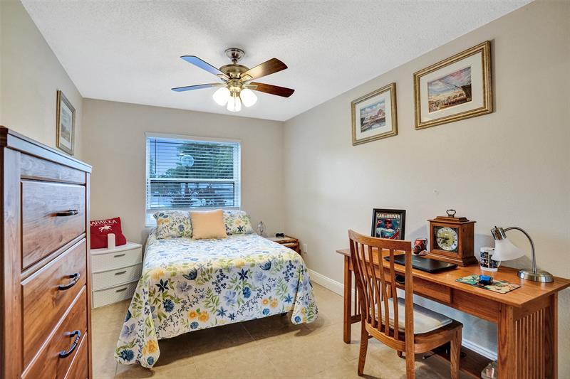 Image 36 of 54 For 4980 Sabal Palm Boulevard  124