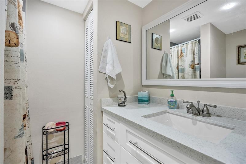 Image 42 of 54 For 4980 Sabal Palm Boulevard  124