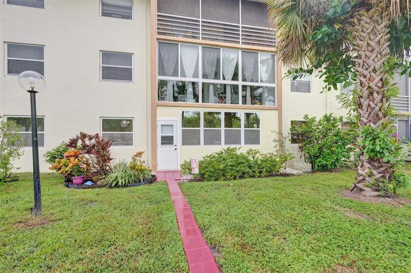 Image 50 of 54 For 4980 Sabal Palm Boulevard  124
