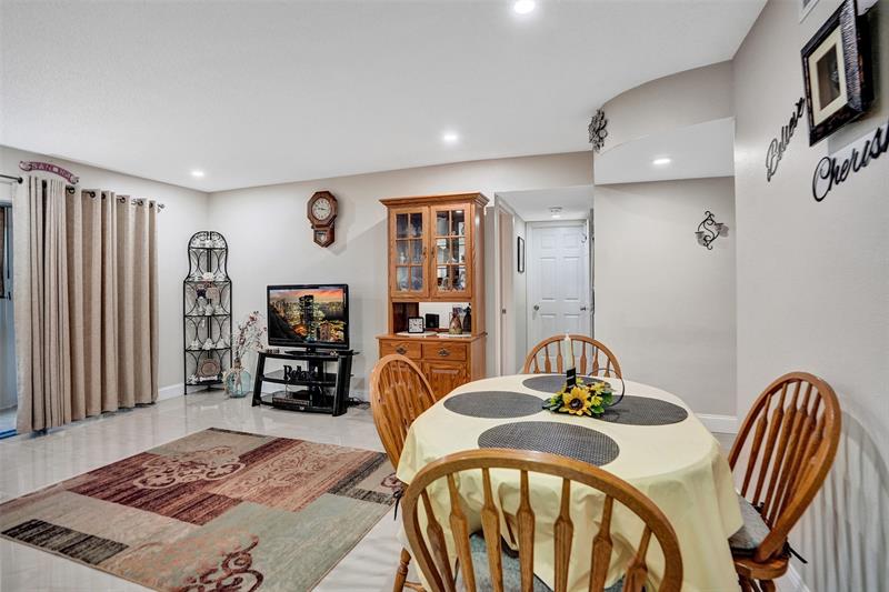 Image 9 of 54 For 4980 Sabal Palm Boulevard  124