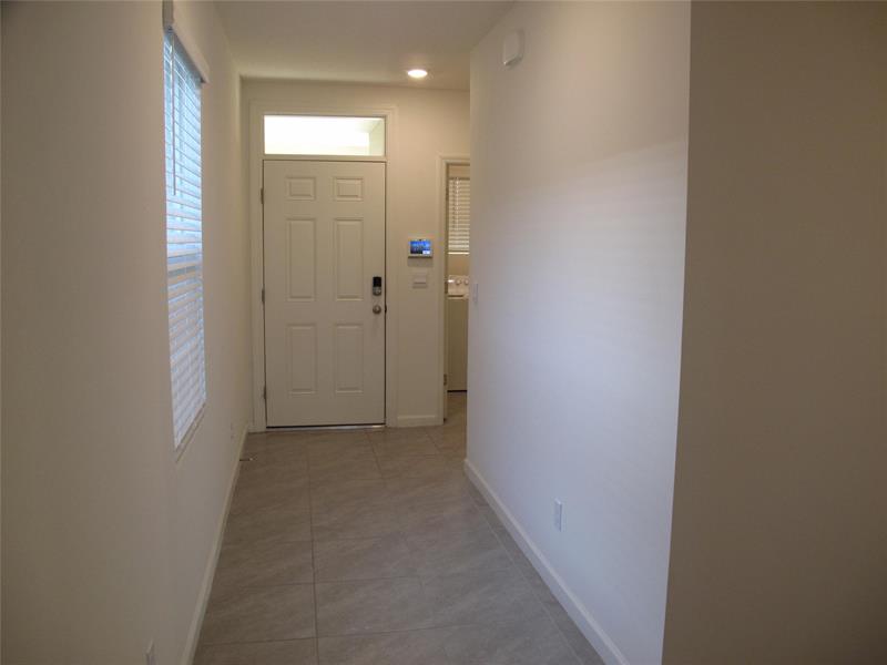Image 5 of 33 For 12221 Nettuno Way