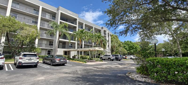 Image 2 of 60 For 3993 Cypress Reach Ct  501