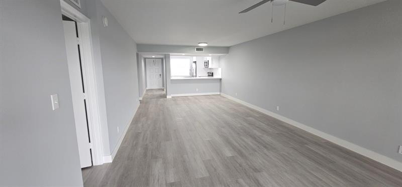 Image 25 of 60 For 3993 Cypress Reach Ct  501