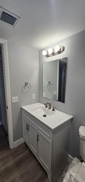 Image 45 of 60 For 3993 Cypress Reach Ct  501