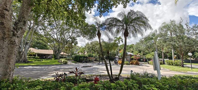 Image 5 of 60 For 3993 Cypress Reach Ct  501