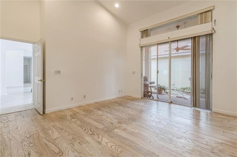 Image 12 of 25 For 5851 119th Dr