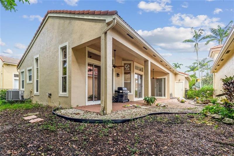 Image 20 of 25 For 5851 119th Dr