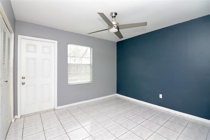 Image 17 of 40 For 7782 Blairwood Cir