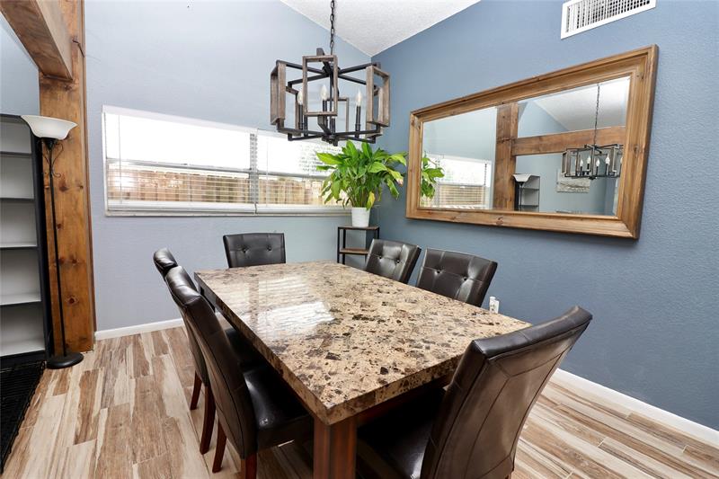 Image 21 of 40 For 7782 Blairwood Cir