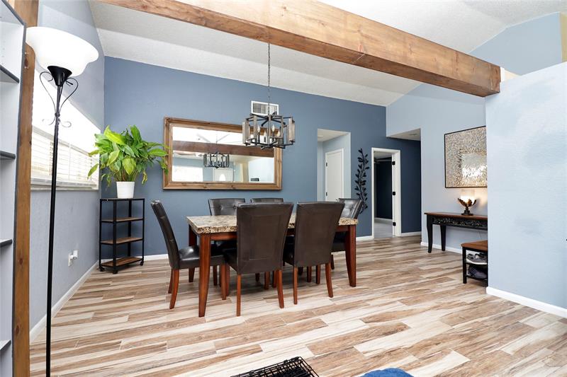 Image 22 of 40 For 7782 Blairwood Cir