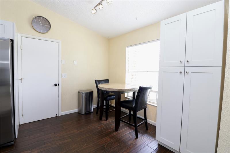 Image 31 of 40 For 7782 Blairwood Cir
