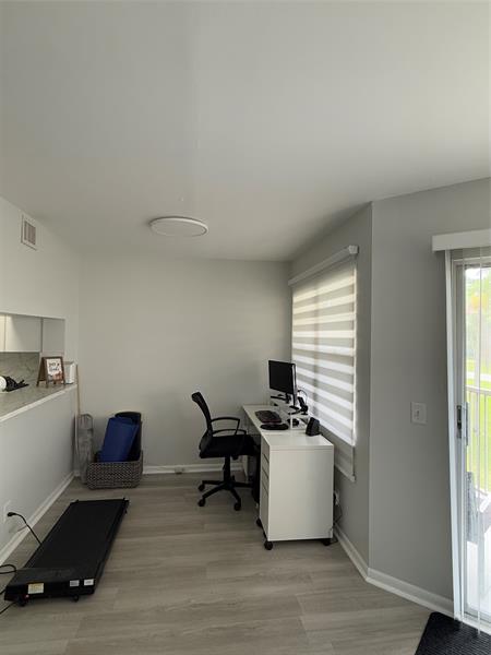 Image 21 of 38 For 12850 4th Ct  203i