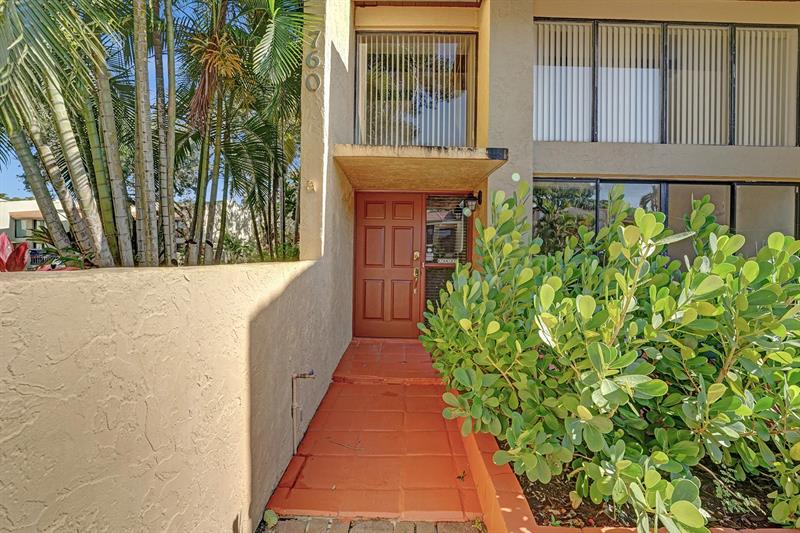 Image 26 of 28 For 760 Cocoplum Circle  7