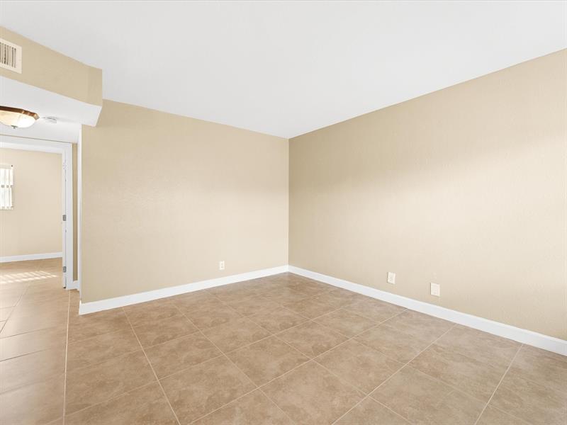 Image 10 of 14 For 101 41st St  E78
