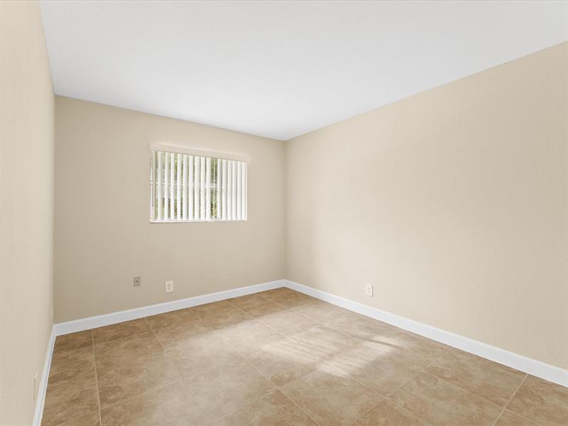 Image 14 of 14 For 101 41st St  E78
