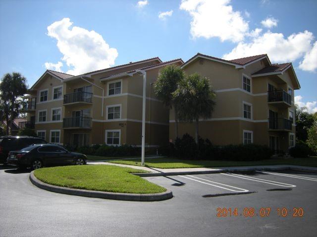 Image 3 of 4 For 8821 Wiles Rd  303