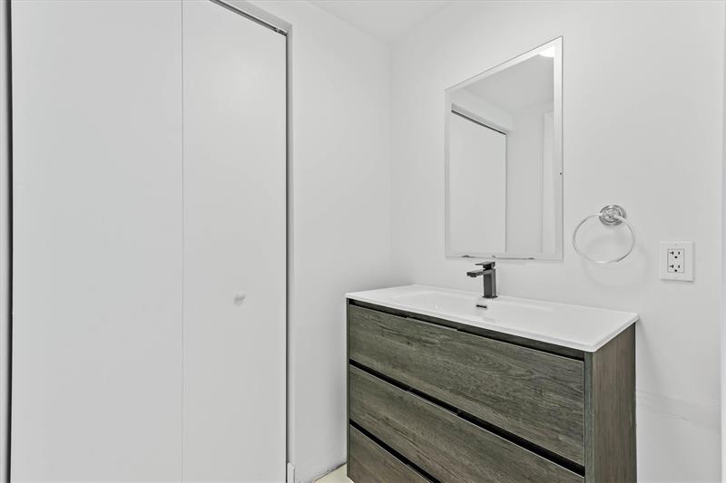 Image 14 of 30 For 690 1st Ct  3114