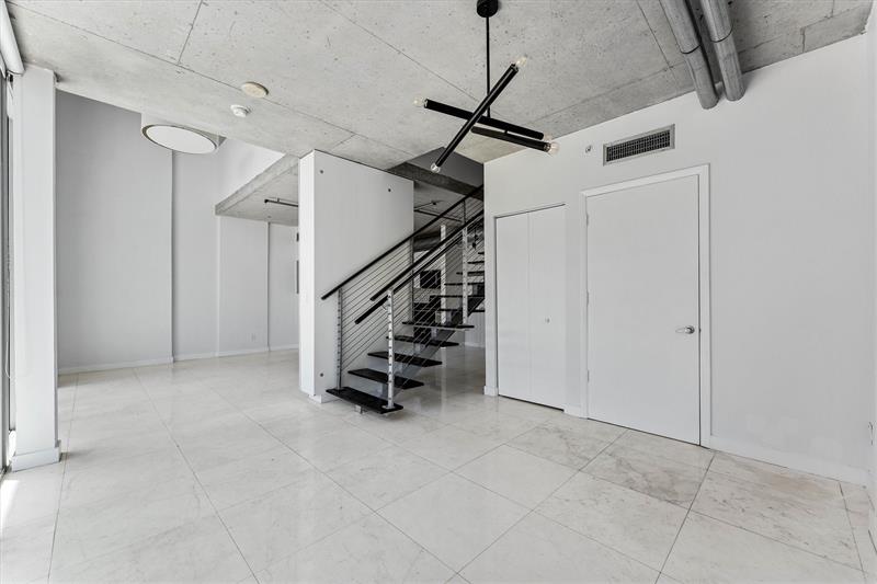 Image 8 of 30 For 690 1st Ct  3114